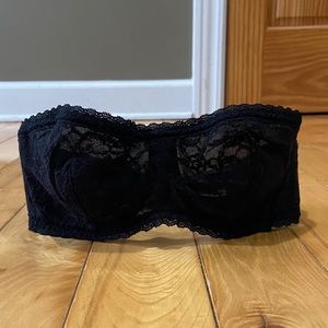 Victoria Secret Strapless Bra